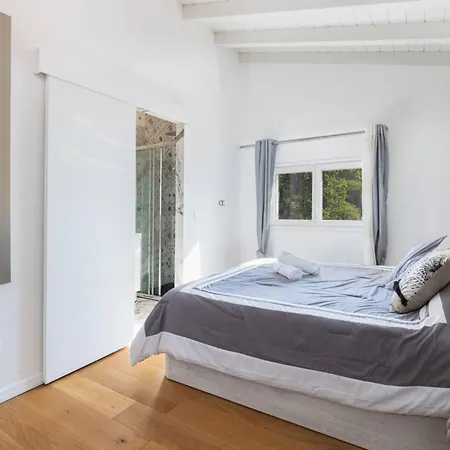 Stunning Seaview White In Beuasoleil With Pool And Garden